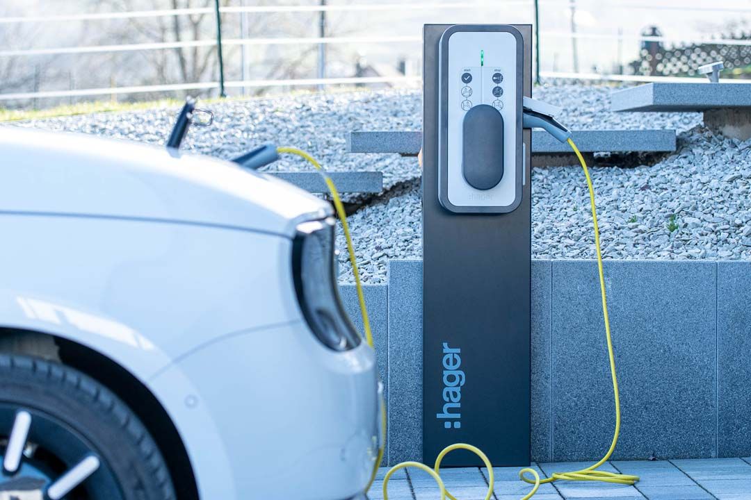 Cette station de recharge ultra-puissante pour voitures